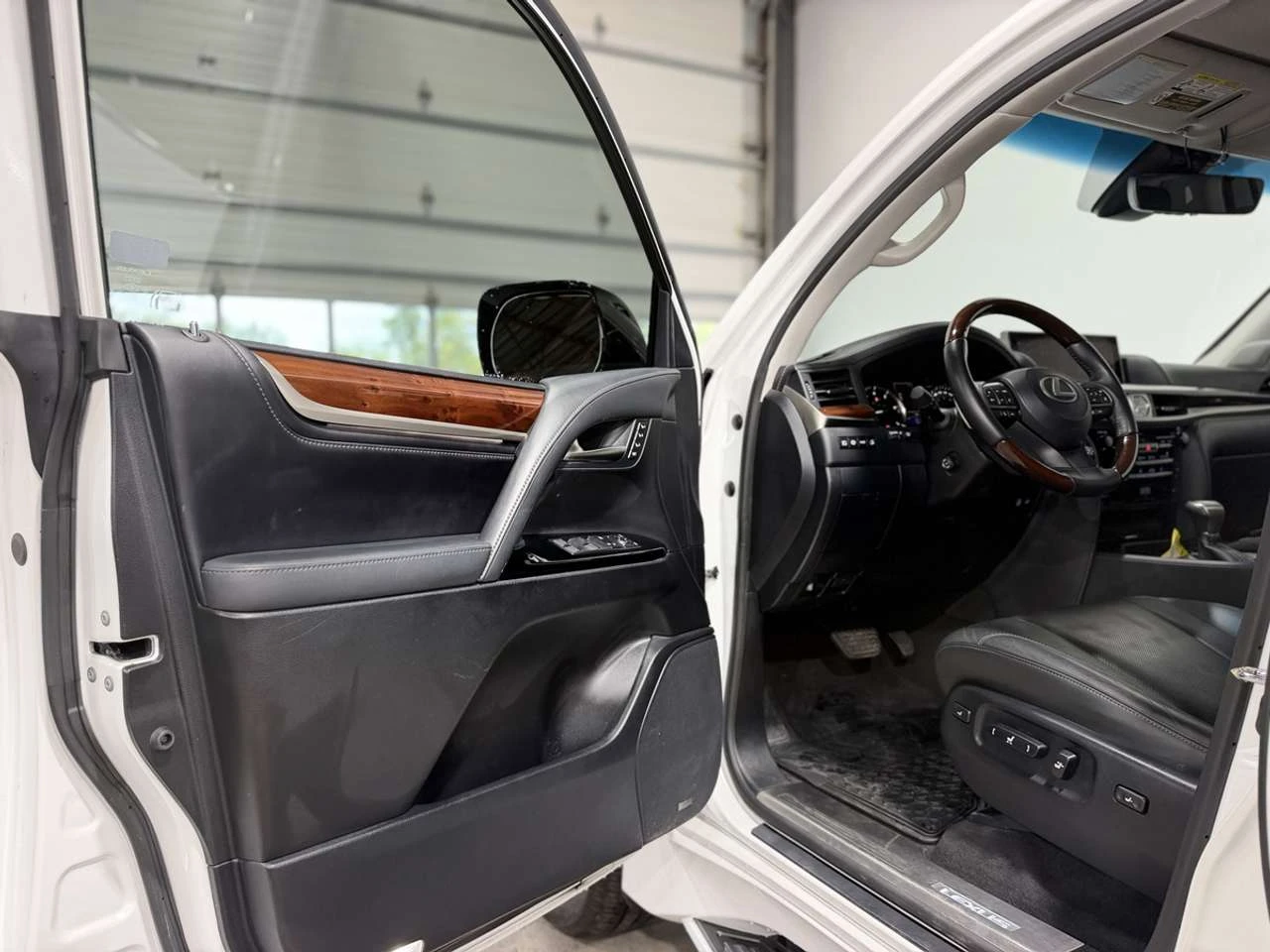 Lexus LX * 570* HEADUP* �����* 360* �������*  | Mobile.bg � ����������� 12