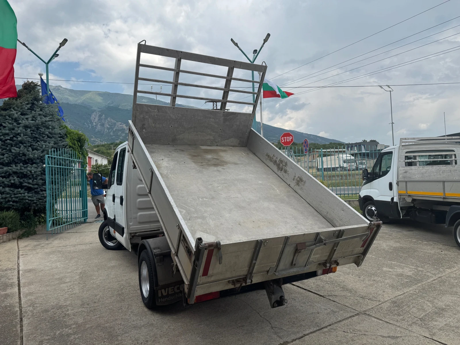 Iveco Daily 2.8HPI* 35C11* Тристранен самосвал - изображение 5