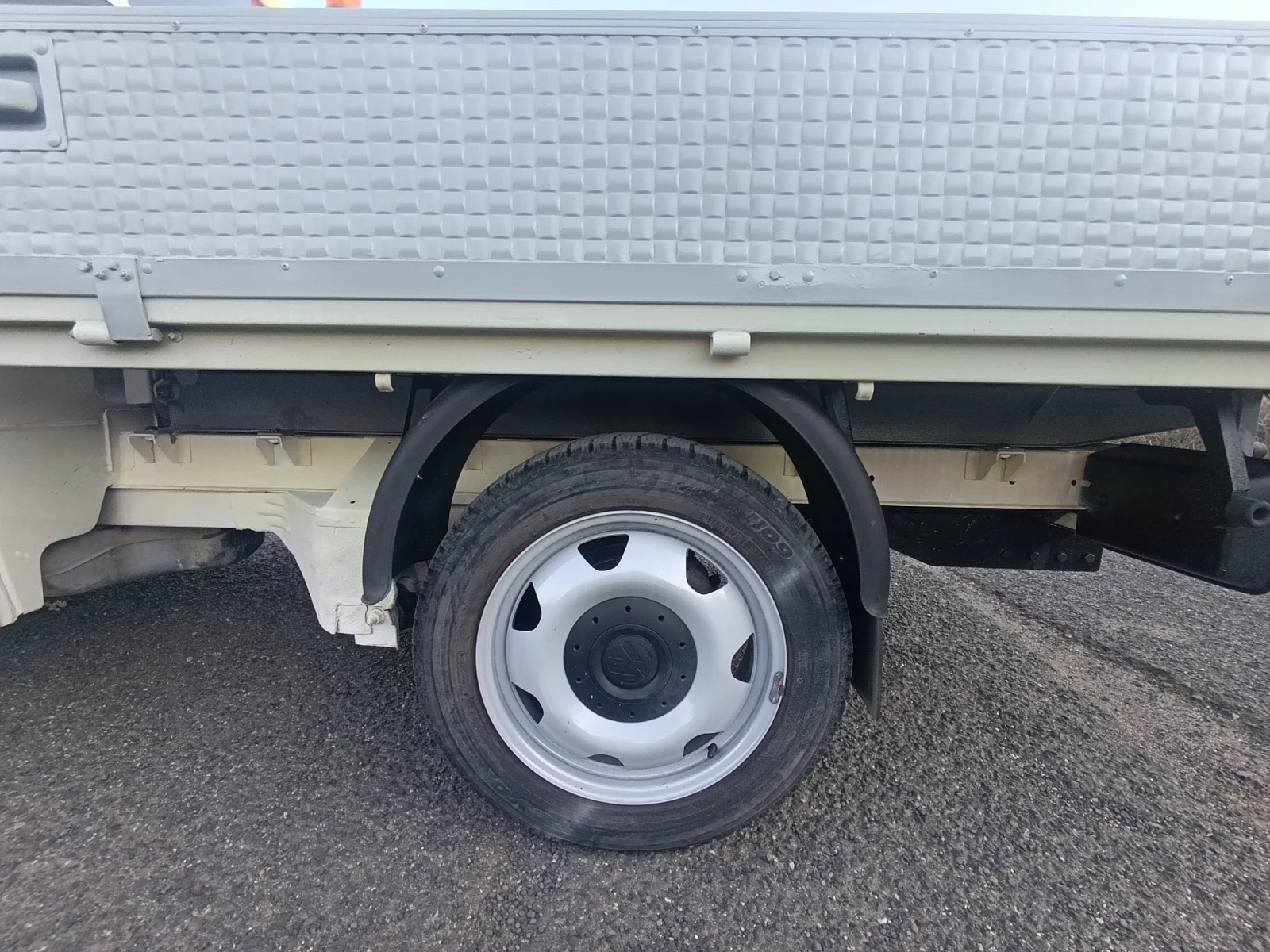 VW T5, снимка 5 - Бусове и автобуси - 54448879