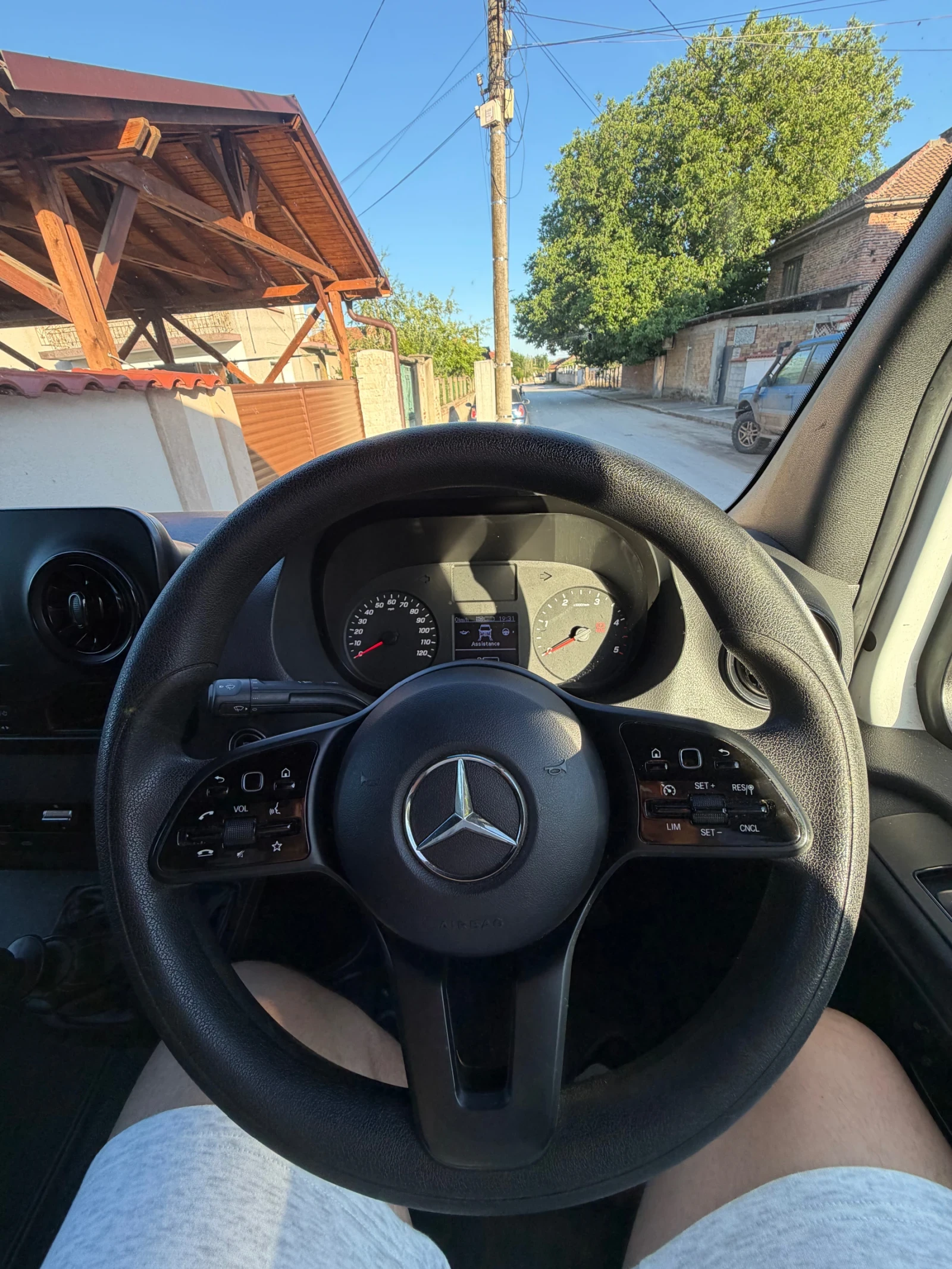 Mercedes-Benz Sprinter 314 CarPlay, снимка 9 - Бусове и автобуси - 54714658