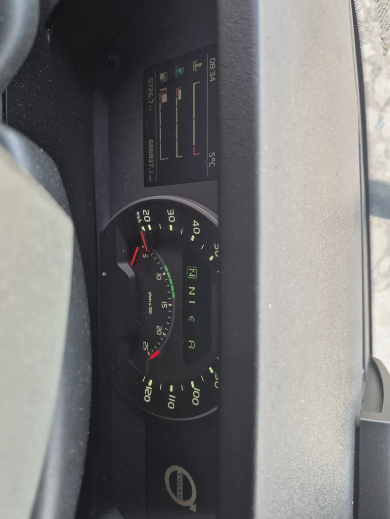 Volvo Fh, снимка 4 - Камиони - 52691535