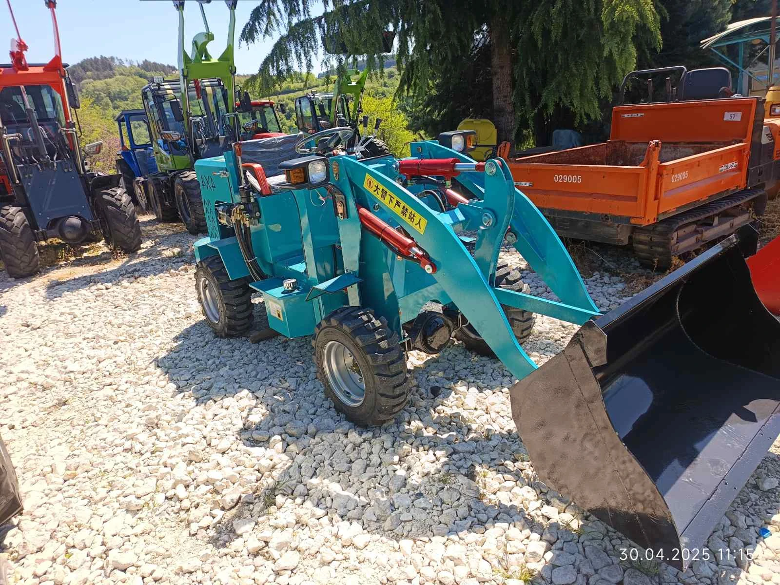 Мини челни товарачи Komatsu 32к.с. 4х4 нов внос, снимка 7 - Индустриална техника - 55893873