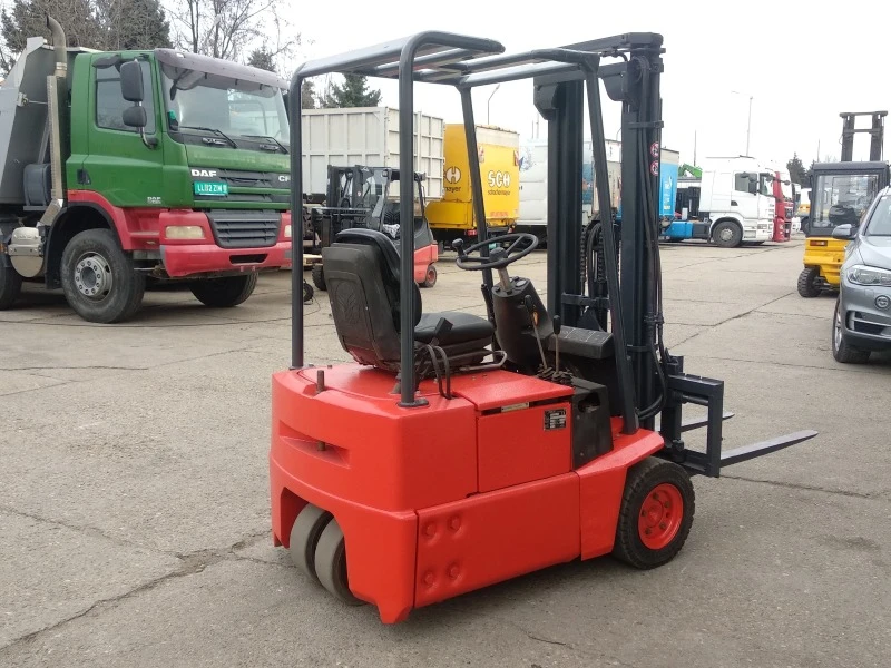 Електрокар Linde E12,24V, 1200 кг., 1999г, снимка 9 - Индустриална техника - 39983855