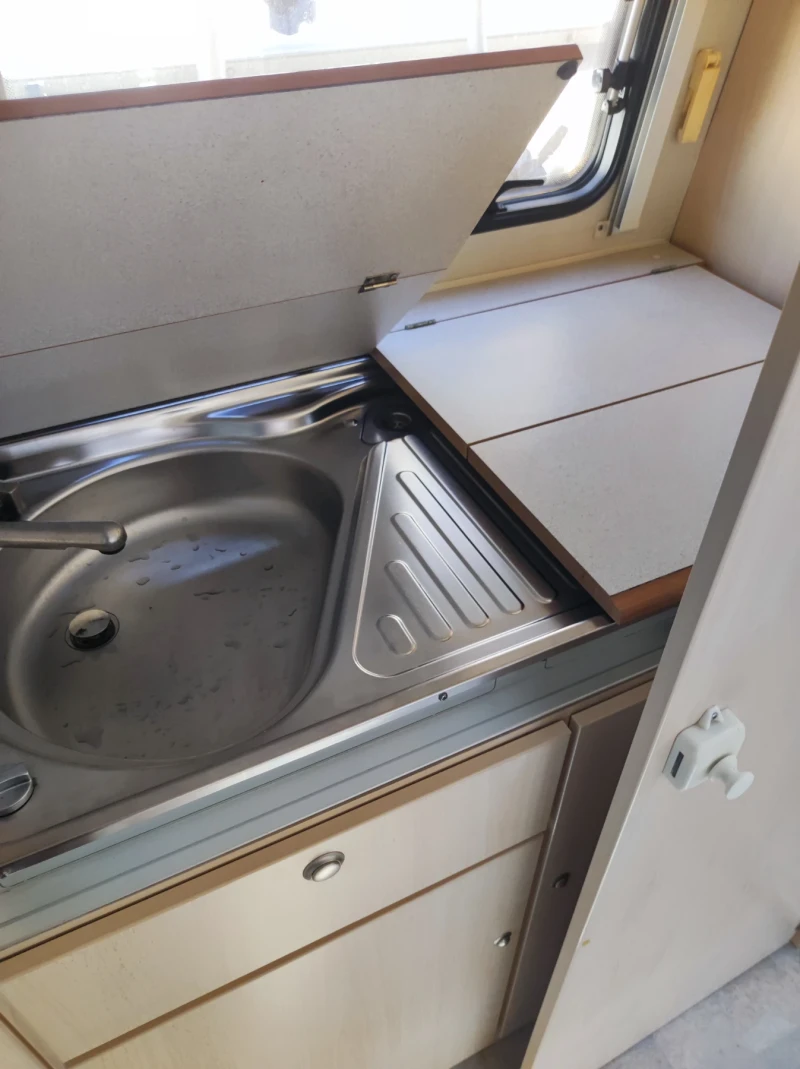 Каравана KIP Kip ks36, снимка 9 - Каравани и кемпери - 53218402