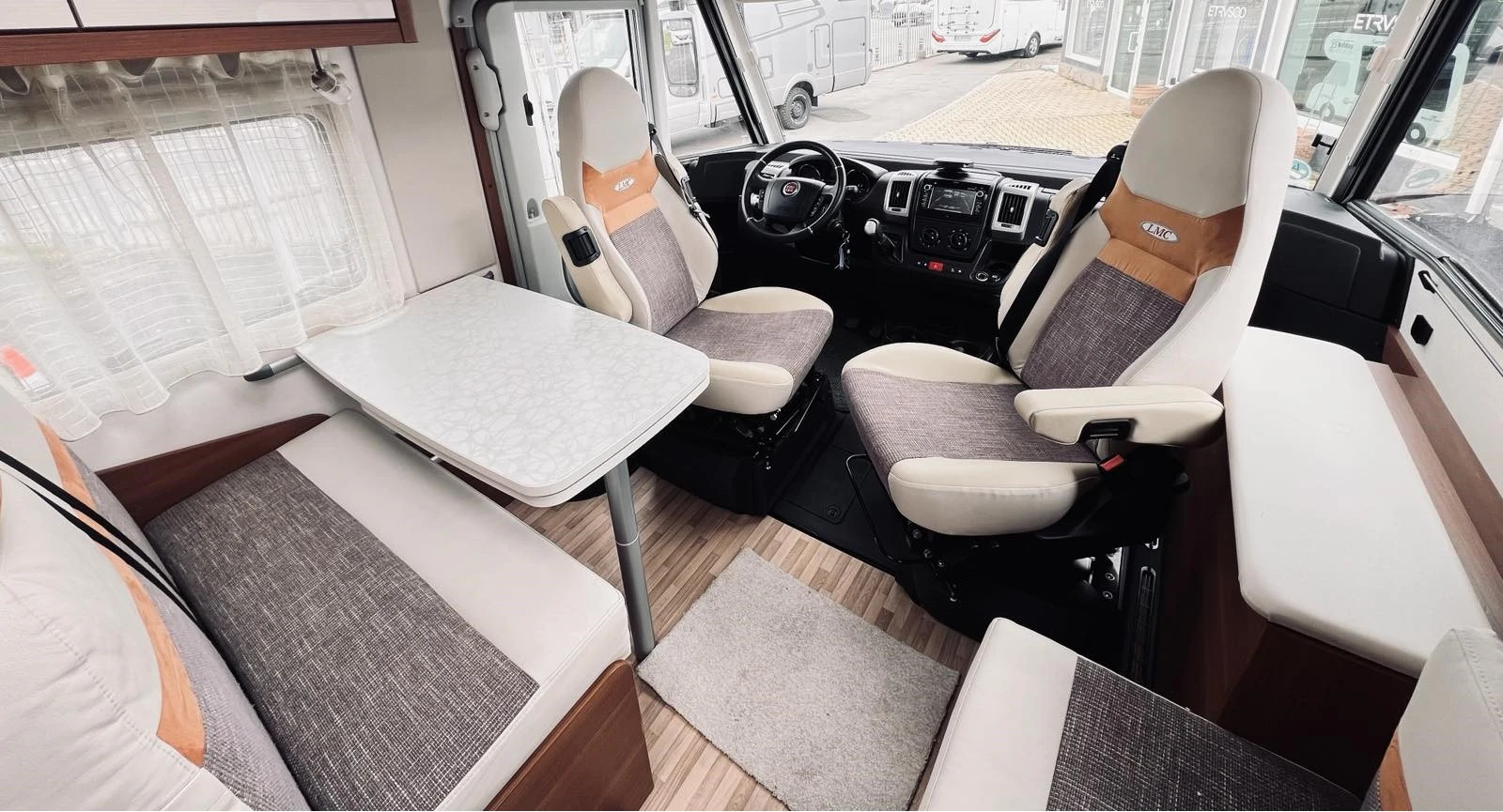 Кемпер LMC Explorer  3.0 l - 180PS, ДВОЕН ПОД КЛИМАТИК SAT - изображение 7