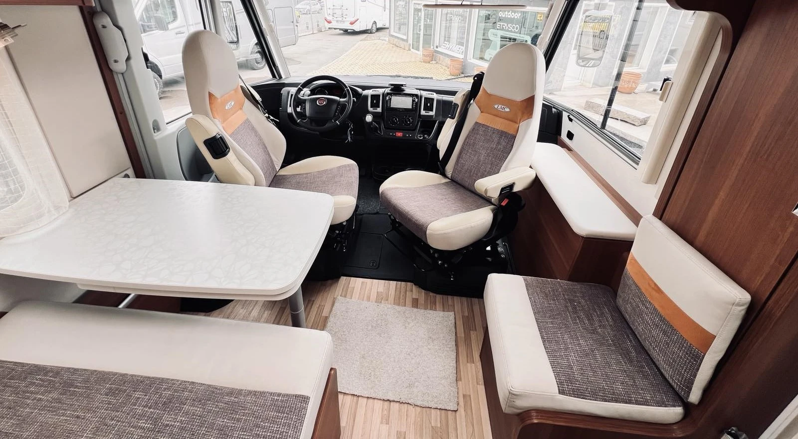 Кемпер LMC Explorer  3.0 l - 180PS, ДВОЕН ПОД КЛИМАТИК SAT - изображение 8