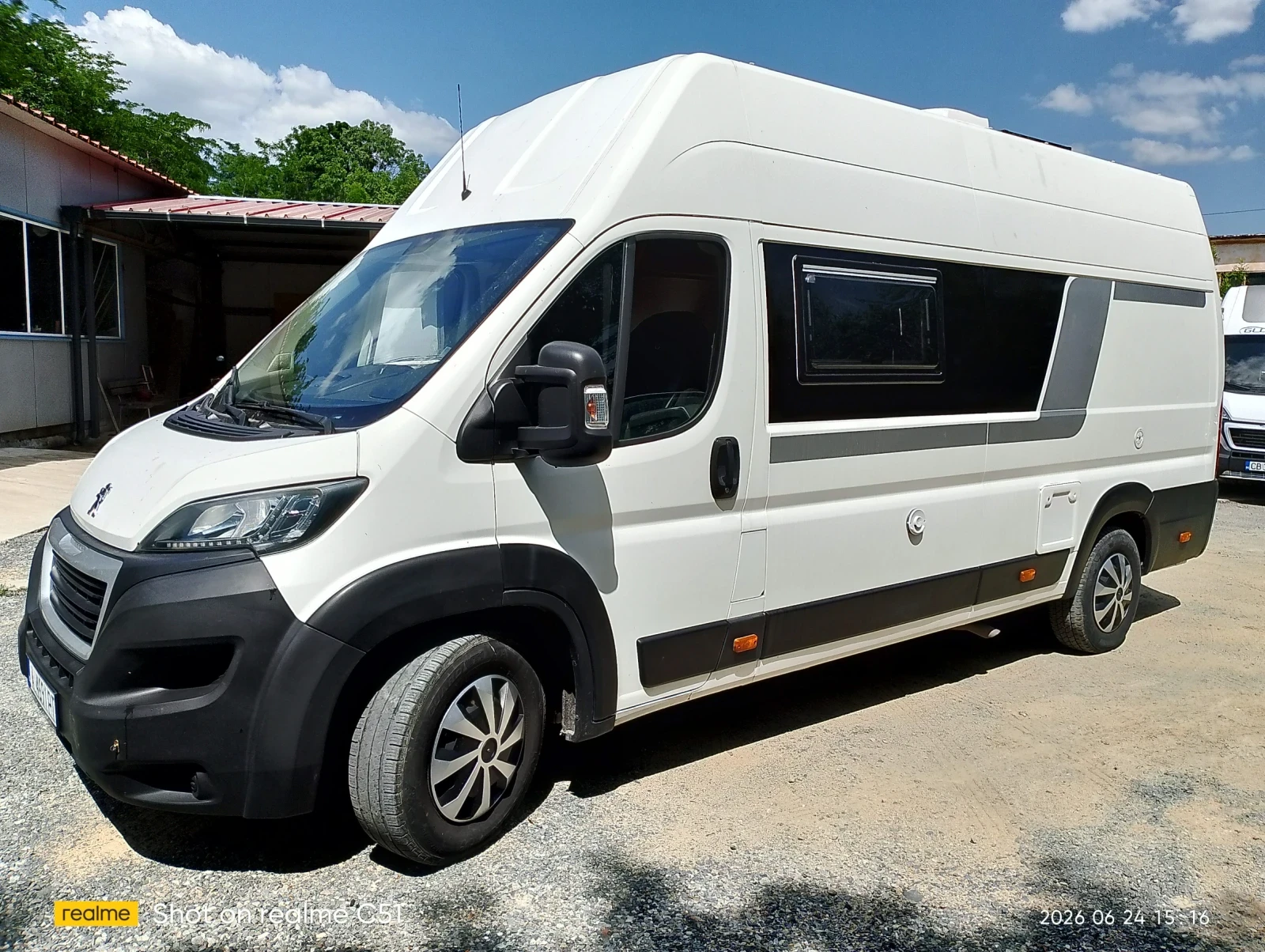 Кемпер Peugeot Боксер , снимка 2 - Каравани и кемпери - 54765495