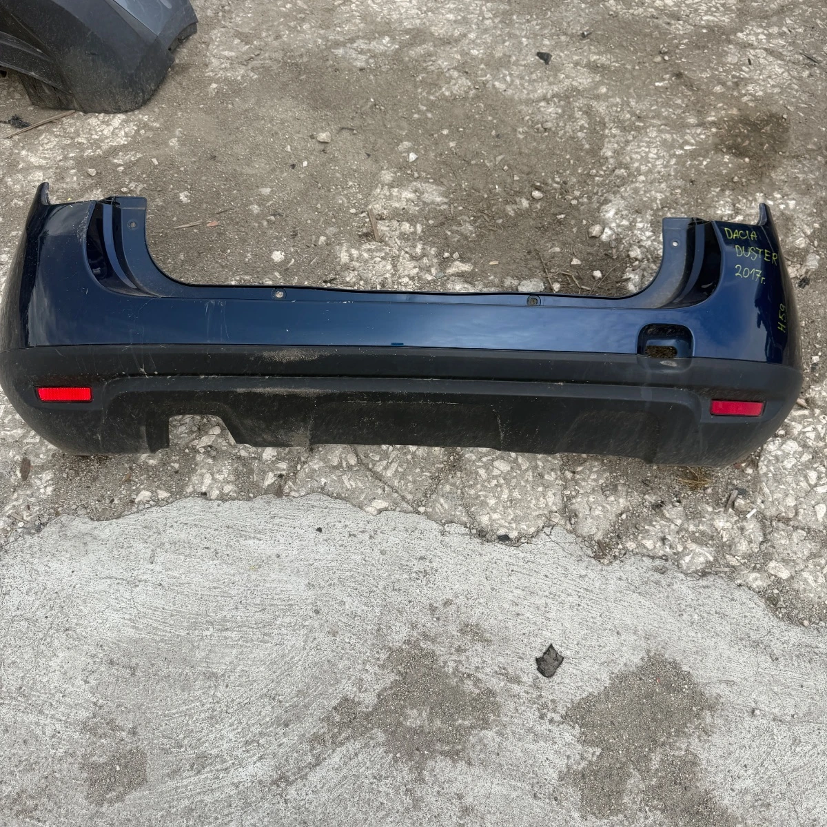 Задна броня Dacia Duster 2017г 850220033 ном 59 850220033-59-76
