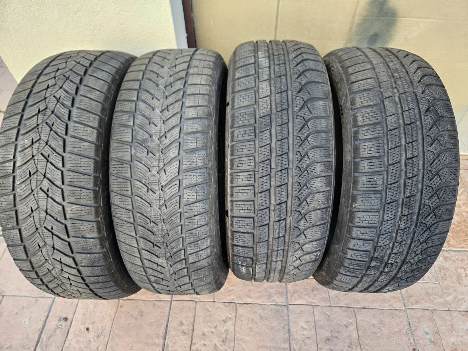 Гуми Зимни 225/55R19