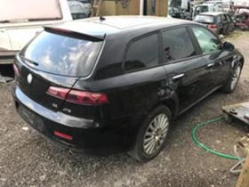 Alfa Romeo 159 3.2JTS,V6,Q4,4x4,260 . | Mobile.bg    7