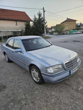 Mercedes-Benz C 180, снимка 2