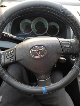 Toyota Corolla verso 2.2D-CAT/D4D, снимка 7