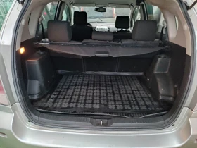 Toyota Corolla verso 2.2D-CAT/D4D, снимка 10