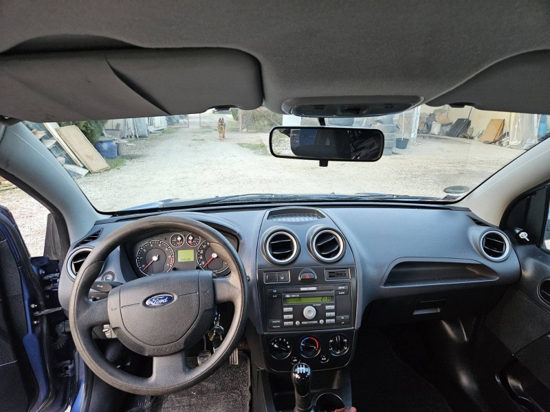 Ford Fiesta 1.3 80к.с., снимка 8 - Автомобили и джипове - 45963169