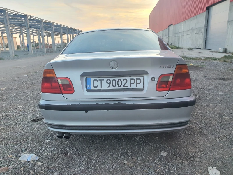 BMW 318 i, снимка 5 - Автомобили и джипове - 47518248