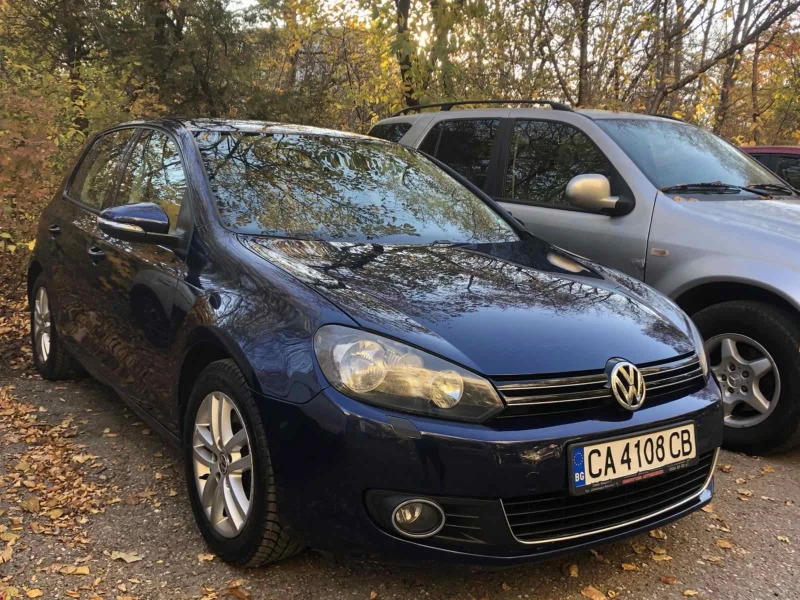 VW Golf, снимка 1 - Автомобили и джипове - 47984651