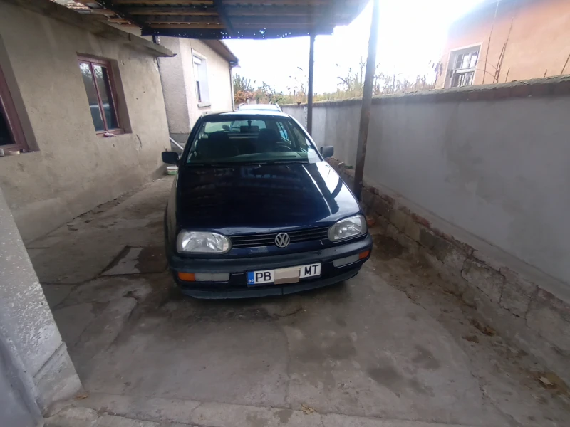 VW Golf, снимка 2 - Автомобили и джипове - 47991035