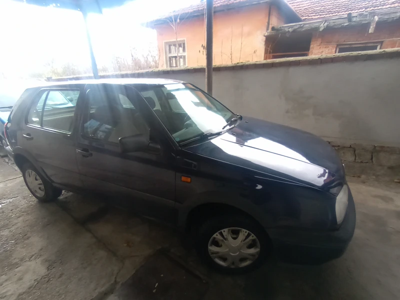 VW Golf, снимка 5 - Автомобили и джипове - 47991035