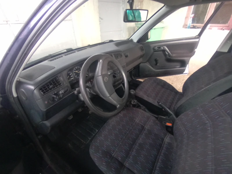 VW Golf, снимка 9 - Автомобили и джипове - 47991035