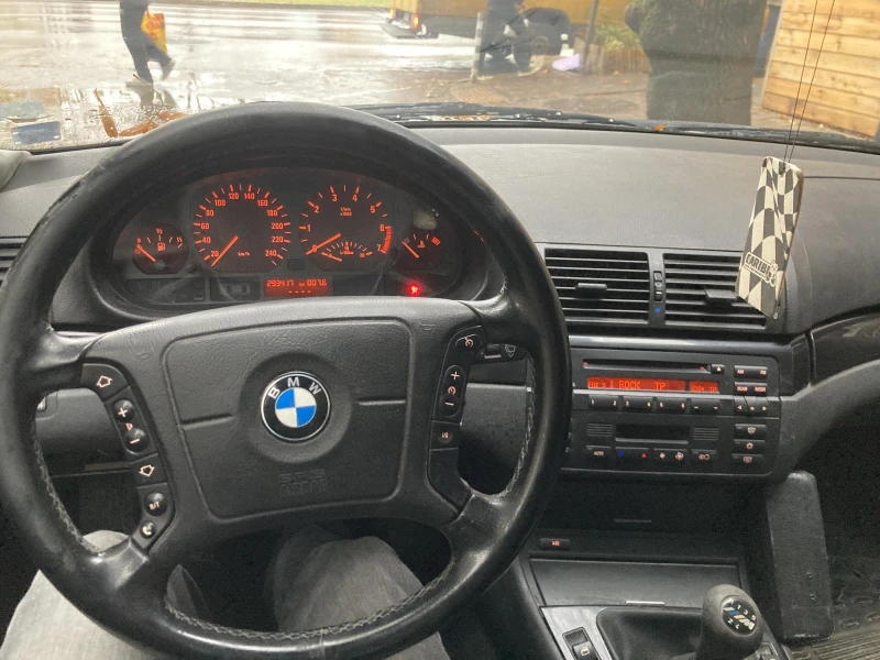 BMW 320 i газ, снимка 5 - Автомобили и джипове - 48073959