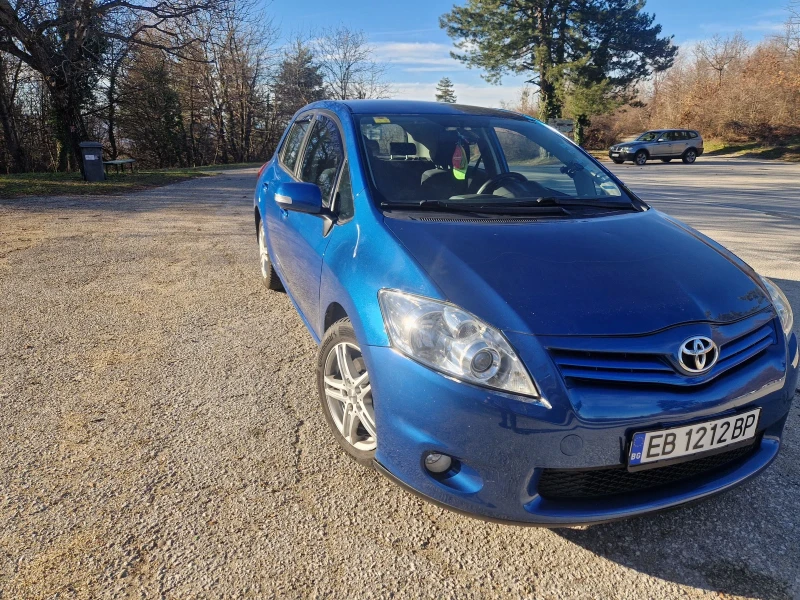 Toyota Auris 2.0, снимка 3 - Автомобили и джипове - 48392197