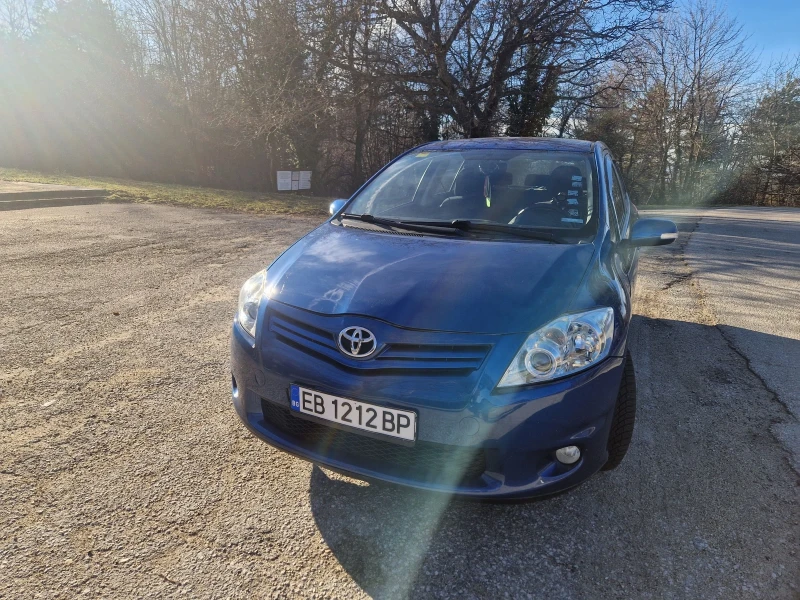 Toyota Auris 2.0, снимка 2 - Автомобили и джипове - 48392197