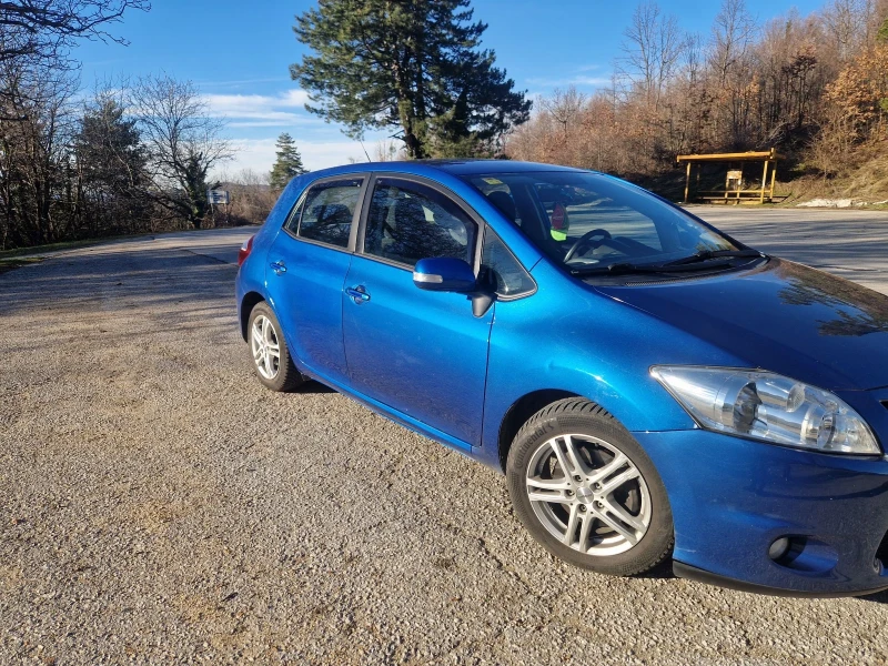 Toyota Auris 2.0, снимка 4 - Автомобили и джипове - 48392197