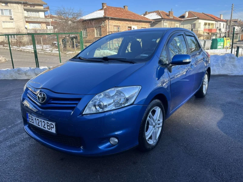 Toyota Auris 2.0, снимка 1 - Автомобили и джипове - 48917421