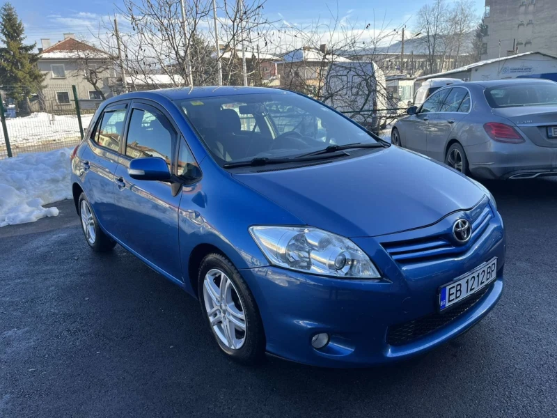 Toyota Auris 2.0, снимка 6 - Автомобили и джипове - 48917421