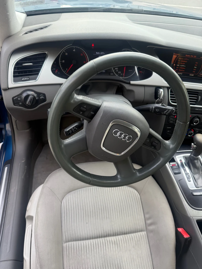 Audi A4 Комби, снимка 7 - Автомобили и джипове - 48967543