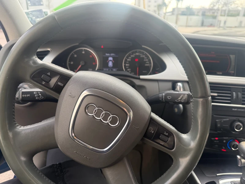 Audi A4 Комби, снимка 9 - Автомобили и джипове - 48967543