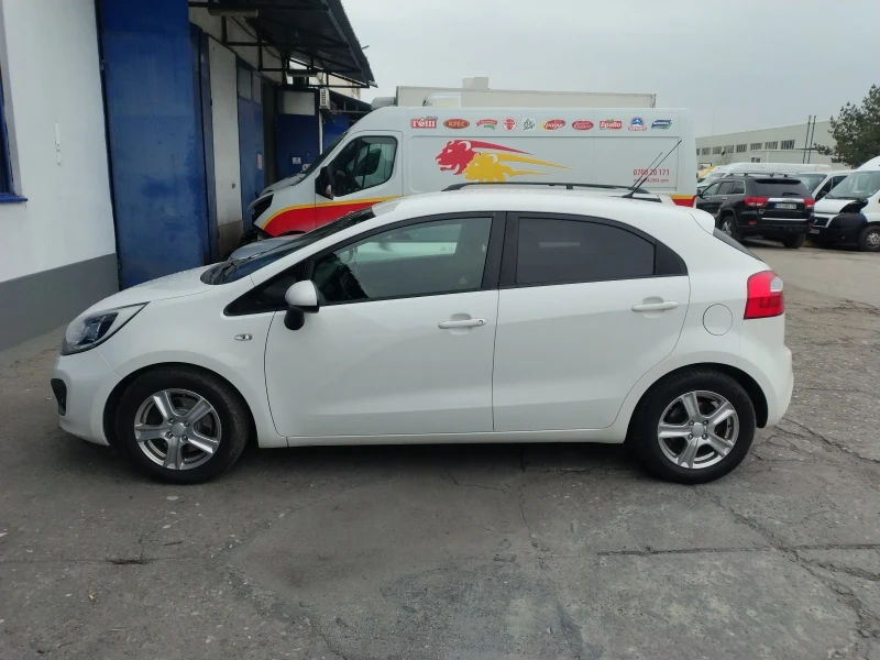 Kia Rio 1.4, снимка 2 - Автомобили и джипове - 52372507