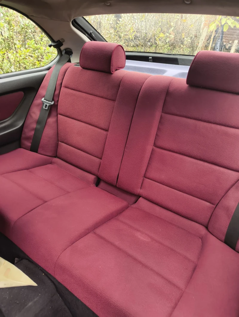 BMW 318 318TI, снимка 6 - Автомобили и джипове - 52669573