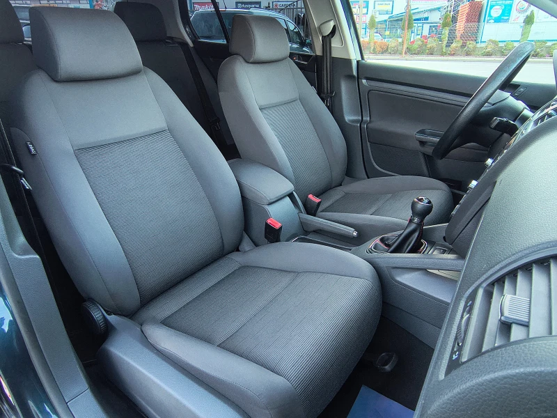 VW Golf 1.9 TDi, снимка 13 - Автомобили и джипове - 52771106