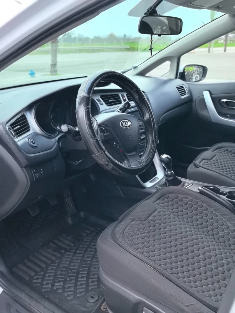 Kia Ceed 1.4 CRDI * 90 к.с, снимка 6 - Автомобили и джипове - 52877862