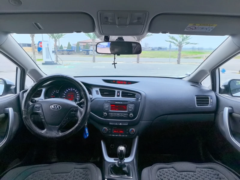 Kia Ceed 1.4 CRDI * 90 к.с, снимка 8 - Автомобили и джипове - 52877862