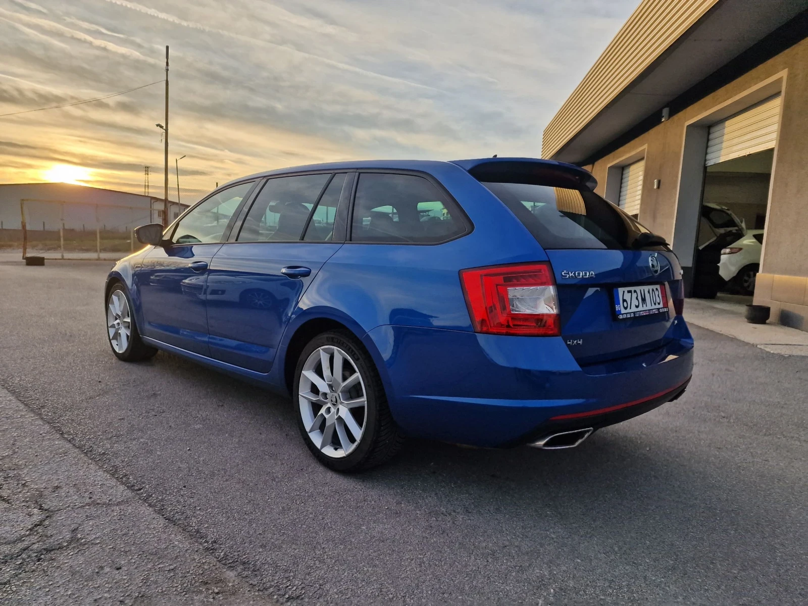 Skoda Octavia 2.0TDI VRS 4X4  - изображение 3