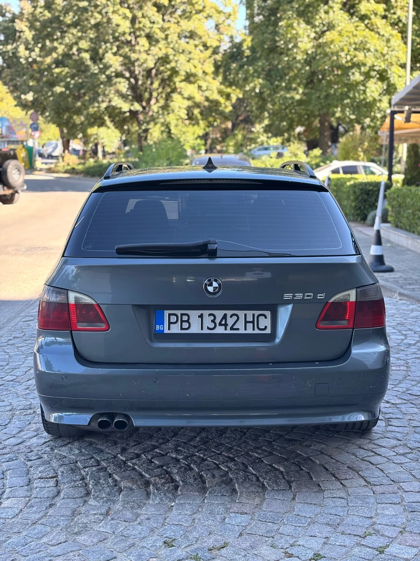 BMW 530 ПАНОРАМА / КОЖА / АВТОМАТИК / ПАРКТРОНИК - изображение 6