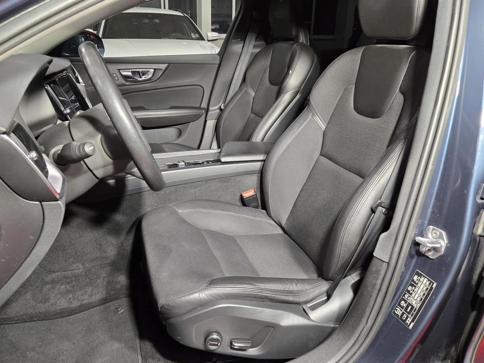 Volvo V60 D4 / 2.0D 190кс / Пълна история във Волво / ТОП - изображение 8