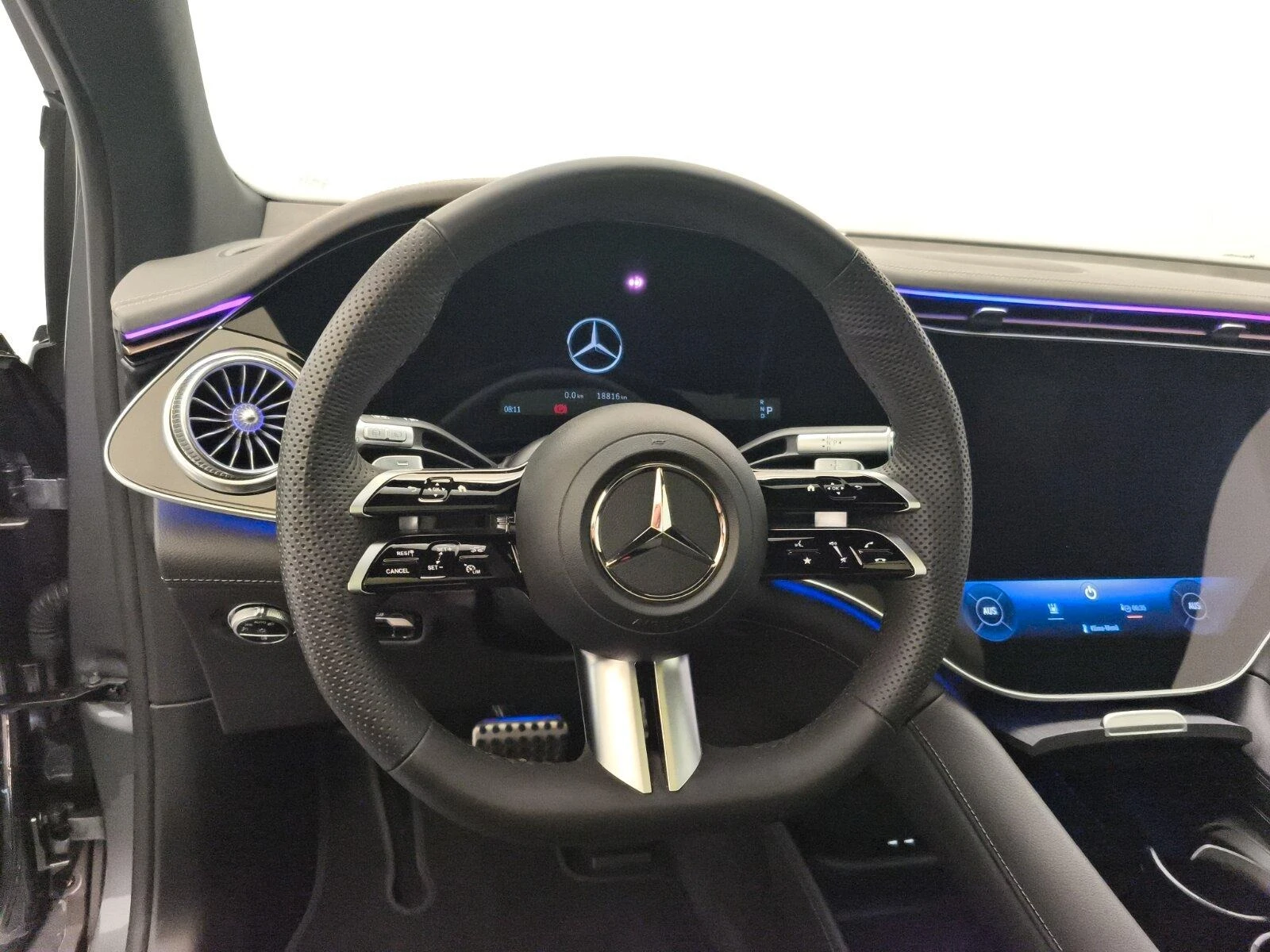 Mercedes-Benz EQS 580 SUV AMG 4-MATIC HYPERSCREEN BURMESTER TV 360 - изображение 9