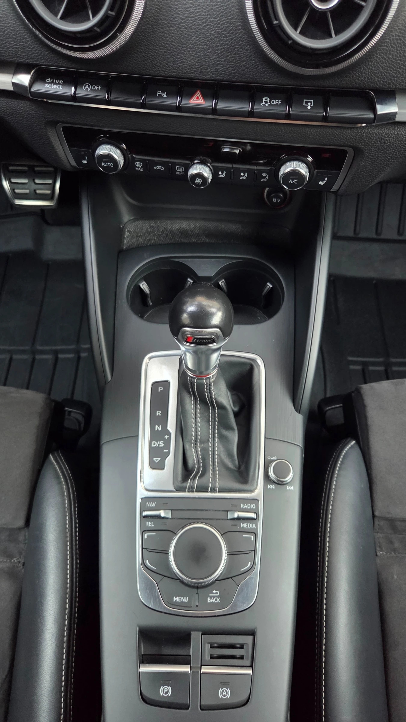 Audi S3 Sportback, снимка 12 - Автомобили и джипове - 53728036