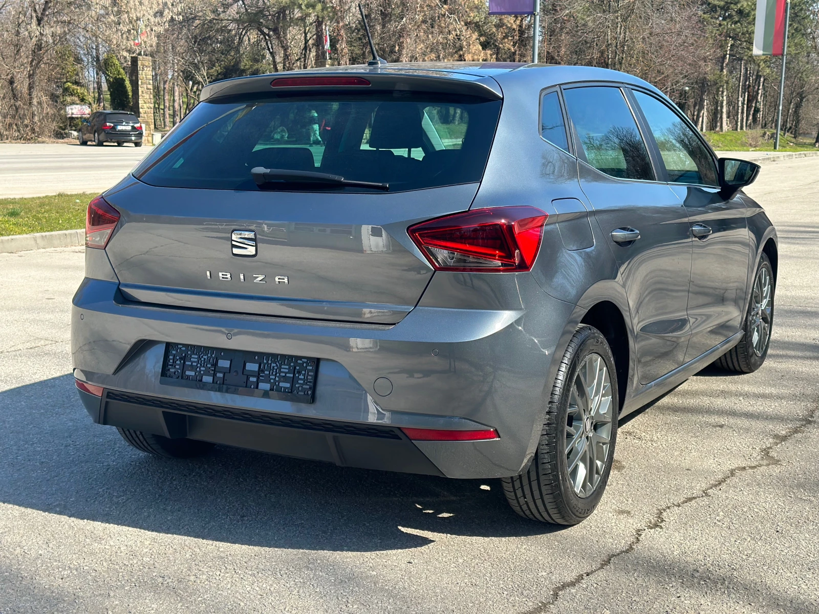 Seat Ibiza 1.0TSI* 95kc, снимка 5 - Автомобили и джипове - 54156114