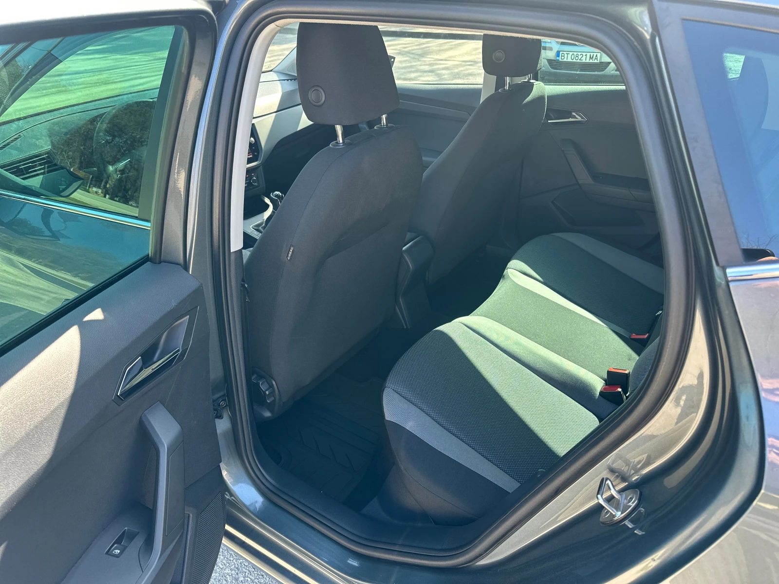 Seat Ibiza 1.0TSI* 95kc, снимка 11 - Автомобили и джипове - 54156114