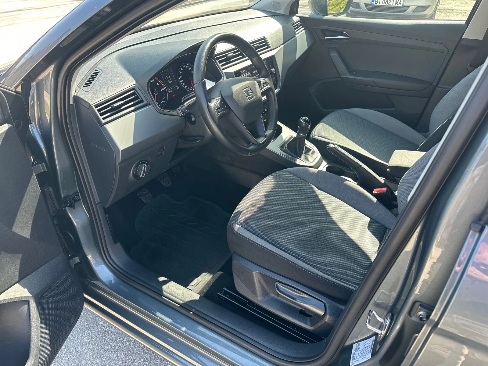 Seat Ibiza 1.0TSI* 95kc, снимка 10 - Автомобили и джипове - 54156114