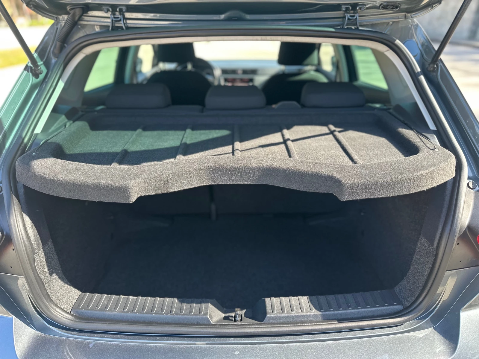 Seat Ibiza 1.0TSI* 95kc, снимка 12 - Автомобили и джипове - 54156114