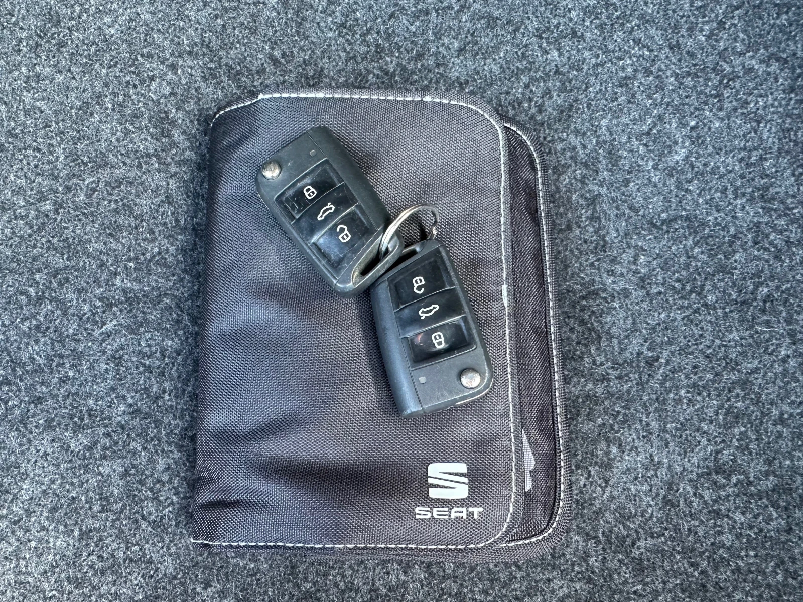 Seat Ibiza 1.0TSI* 95kc, снимка 17 - Автомобили и джипове - 54156114