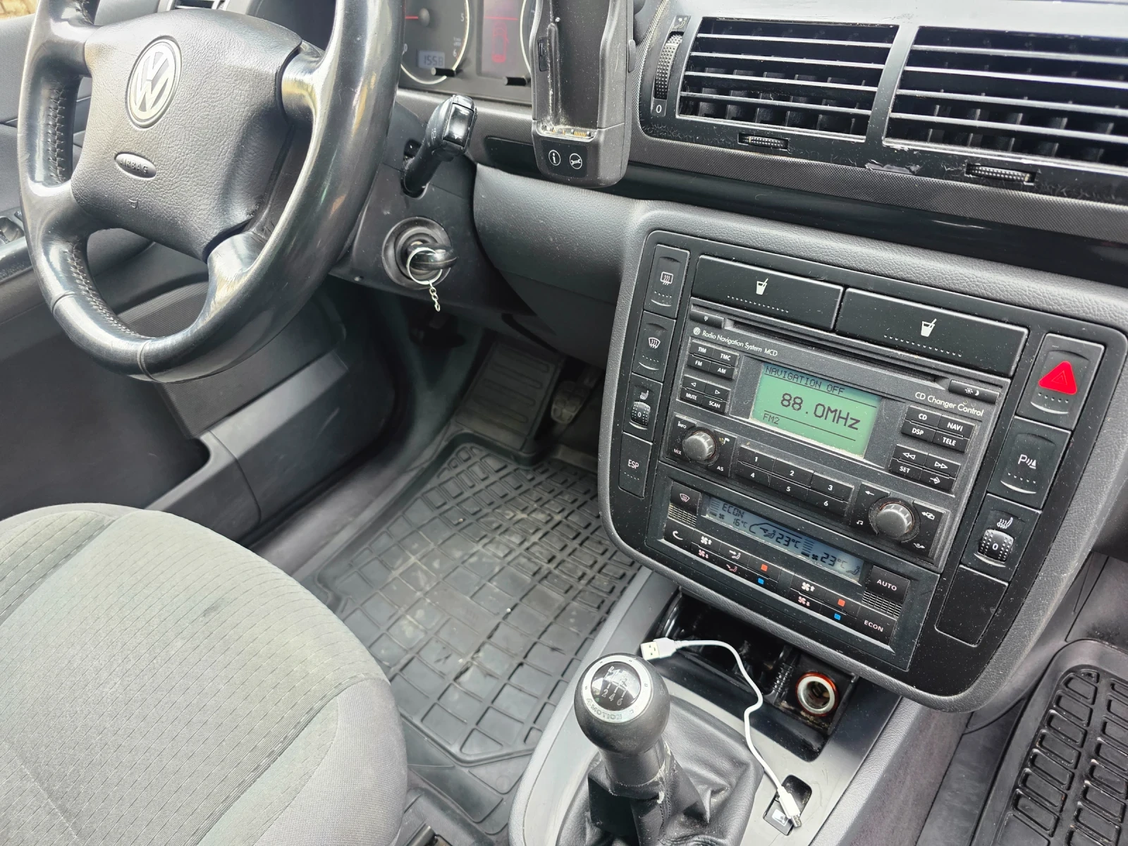 VW Sharan 4х4, 7 места, снимка 9 - Автомобили и джипове - 54161511