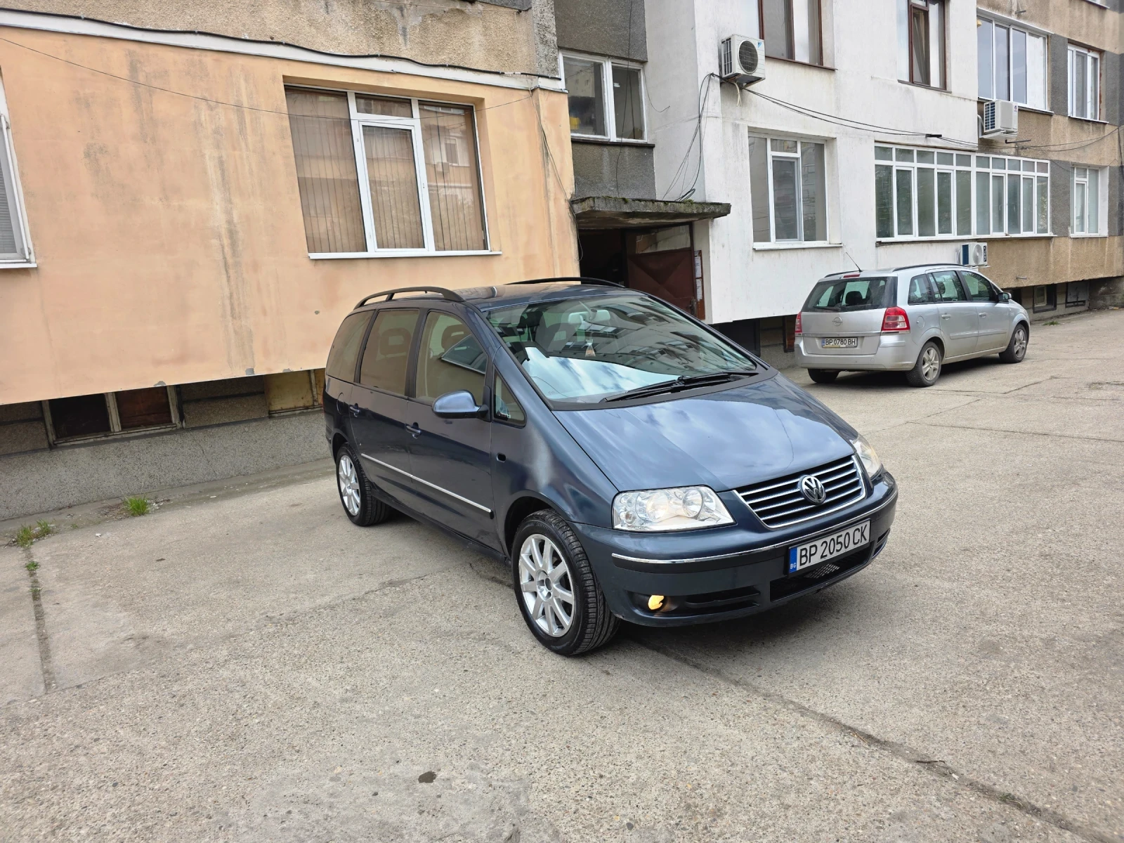 VW Sharan 4х4, 7 места, снимка 2 - Автомобили и джипове - 54161511