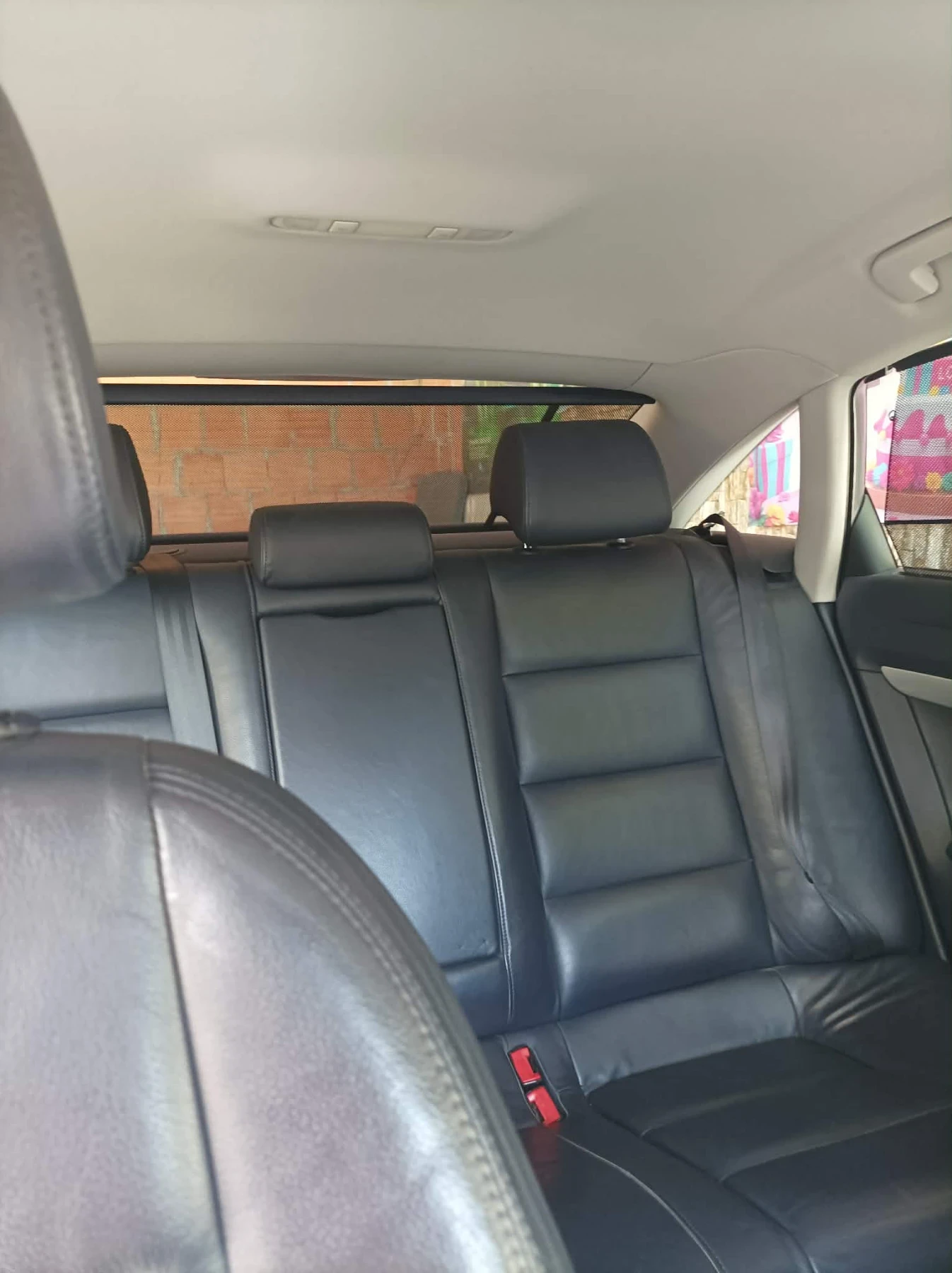 Audi A6 2.4i, снимка 8 - Автомобили и джипове - 54322345