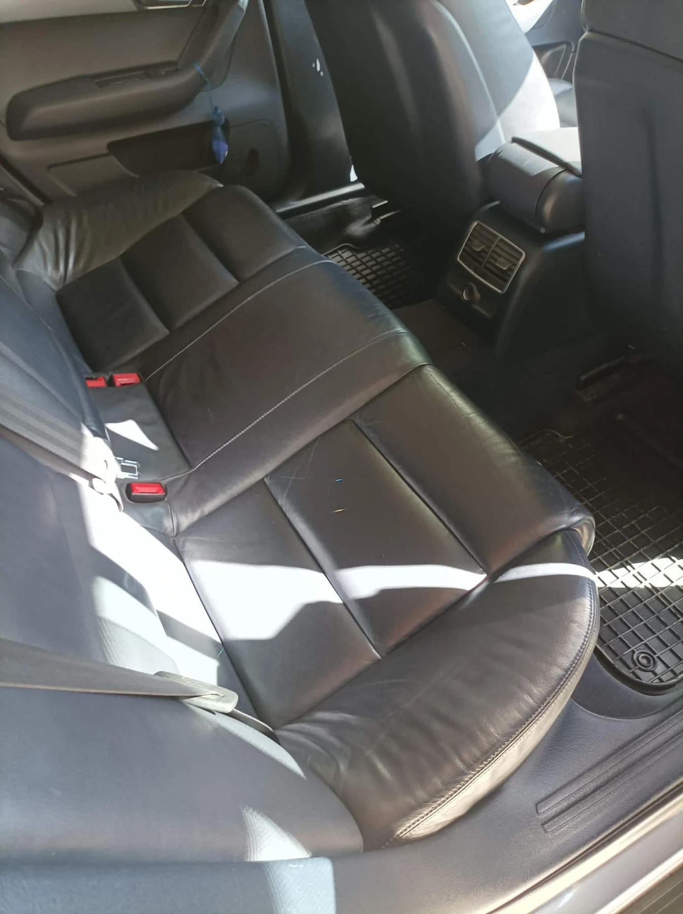 Audi A6 2.4i, снимка 9 - Автомобили и джипове - 54322345